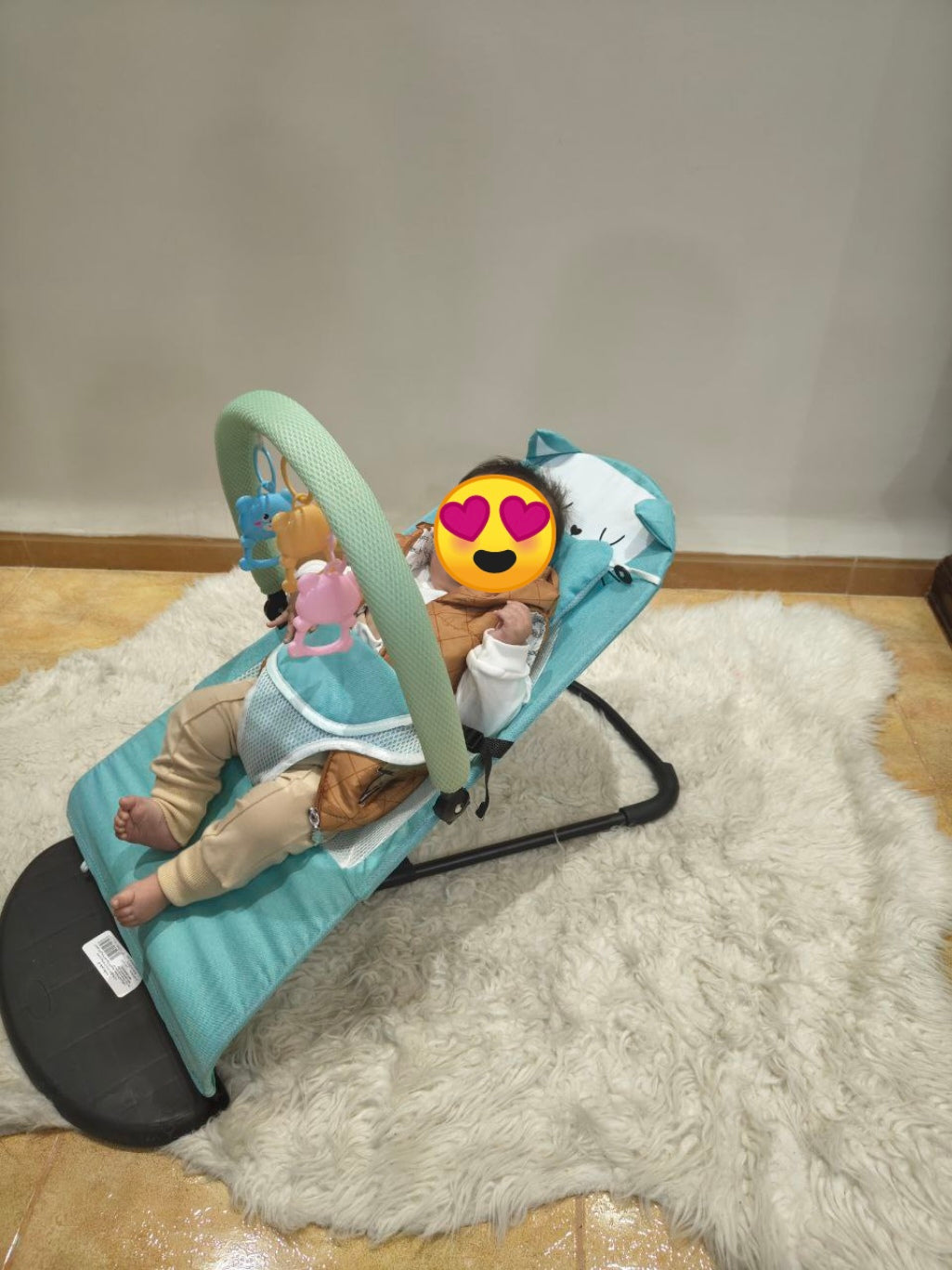 كرسي هزاز للرضع ( 3 وضعيات النوم و الراحة و اللعب)